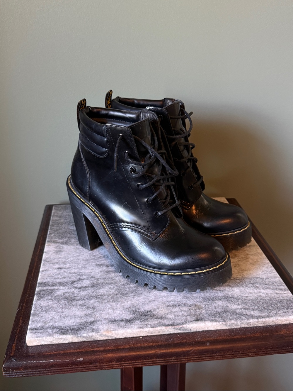 Dr. Martens - Persephone - Black - Size 6